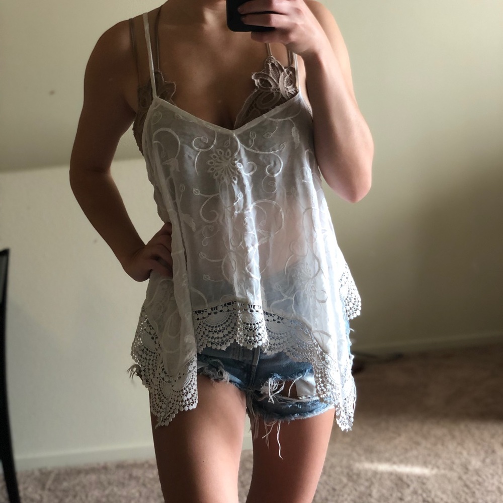 ADORABLE WHITE LACE TANK
